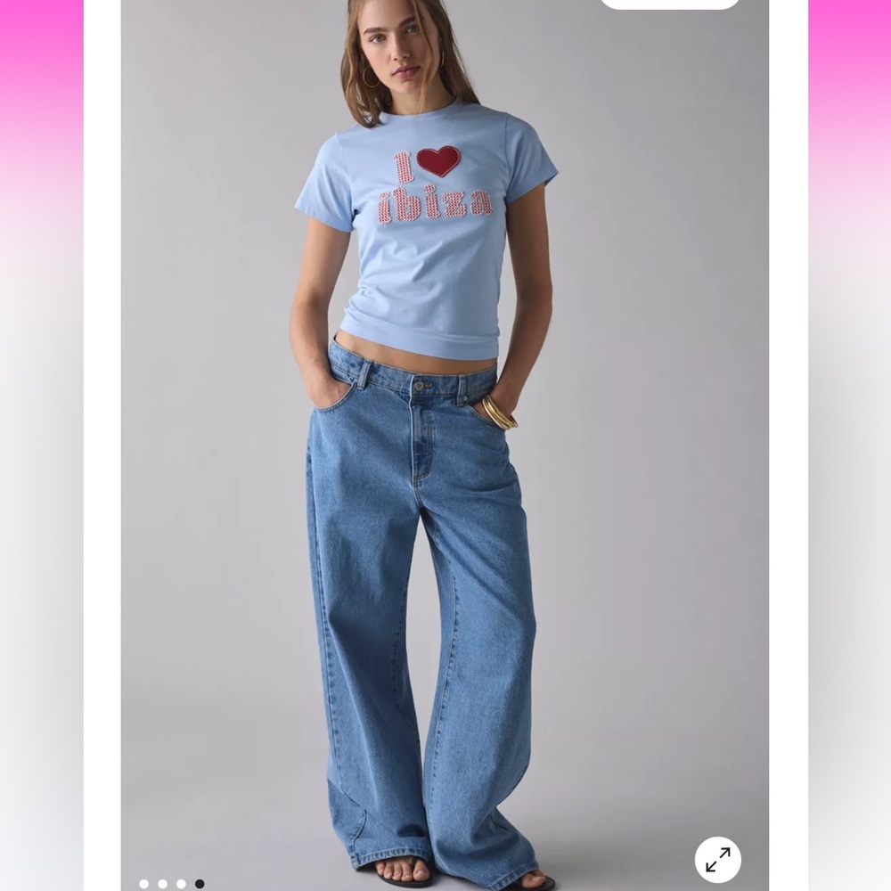 NWT Urban Outfitters I Heart City Applique Graphic Slim Tee Abiza Size M - Picture 2 of 7